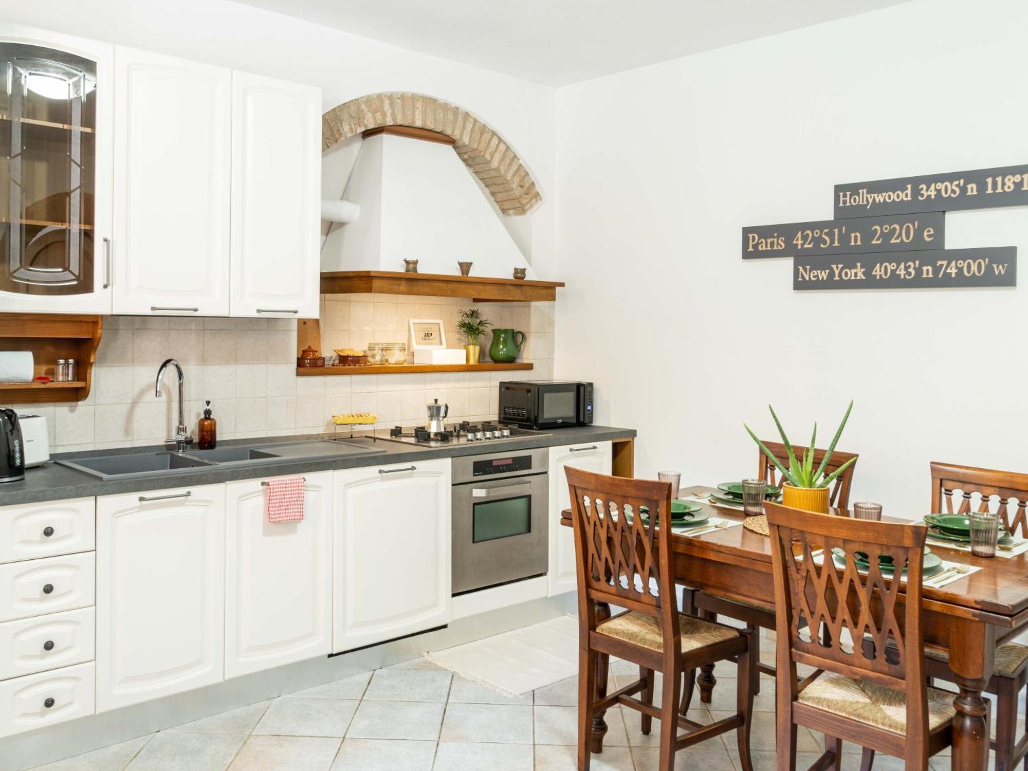 Casa Serena - Appartamento A ซานจีมิญญาโน ภายนอก รูปภาพ